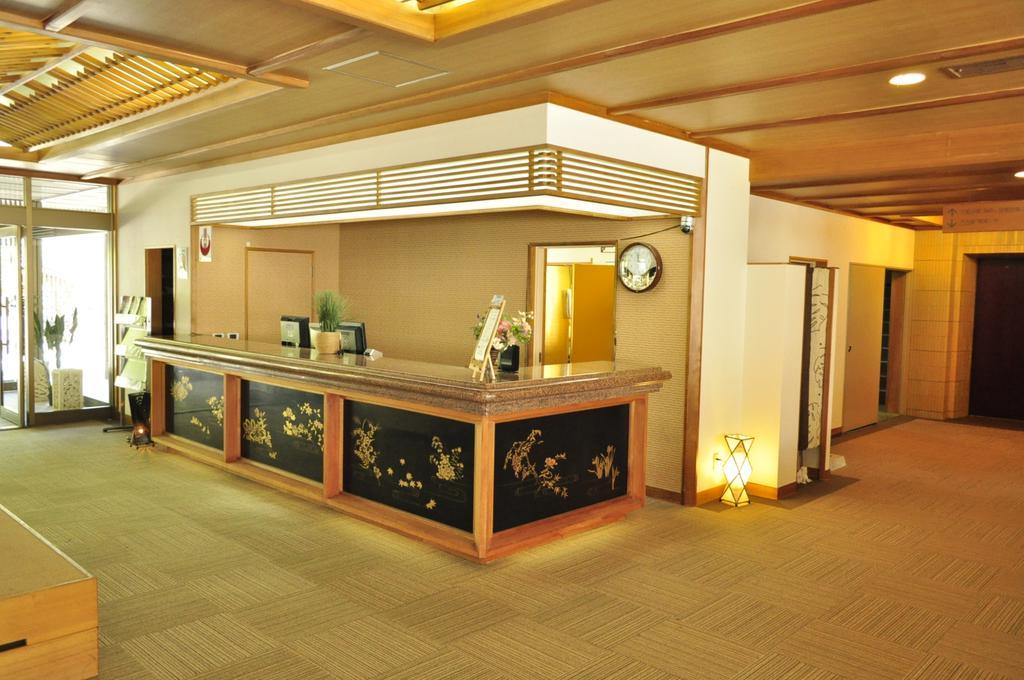 Mikawaya 3*